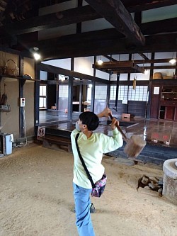 カメラ係故に、稽古姿は稀ですが私の息子です。